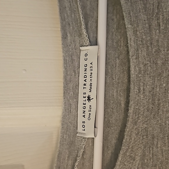 Slouchy Los Angeles Trading Co. Quote t shirt - Picture 2 of 3